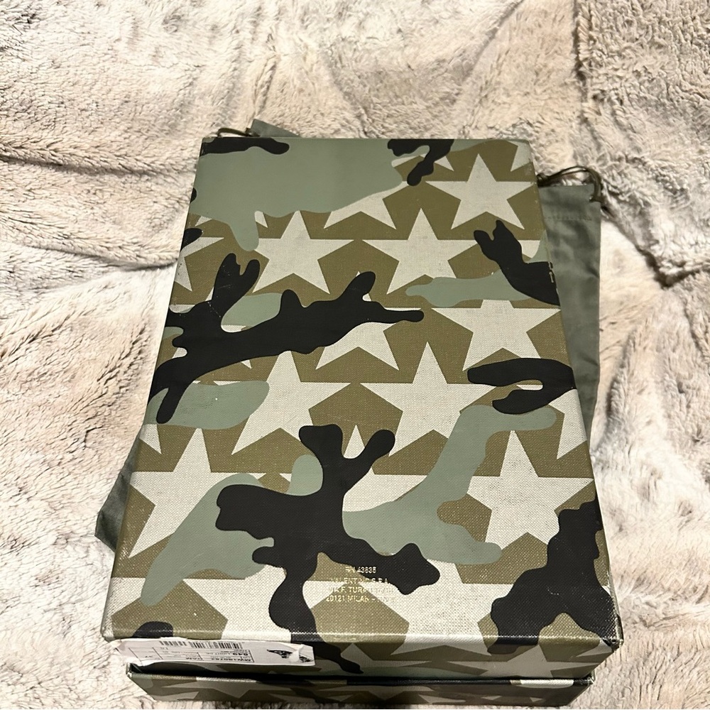 Valentino Garavani Camouflage Shoe Box with dust bag for size 37 - Picture 6 of 10